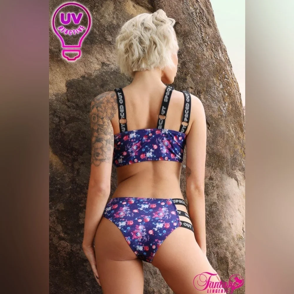 Spaced Out print matching underwear set